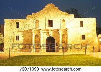 Stock Photo - 'the alamo historic 
mission, san antonio, 
texas'. fotosearch 
- search stock 
photos, pictures, 
images, and photo 
clipart
