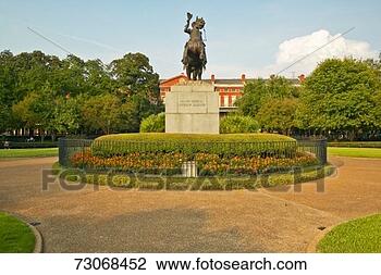 Stock Photo - 'andrew jackson 
statue &  jackson 
square in new 
orleans, louisiana'. 
fotosearch - search 
stock photos, 
pictures, images, 
and photo clipart