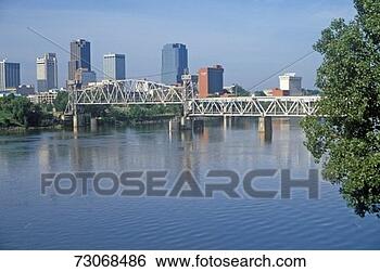 Stock Photo - 'arkansas river 
view from north 
little rock, little 
rock, arkansas'. 
fotosearch - search 
stock photos, 
pictures, images, 
and photo clipart