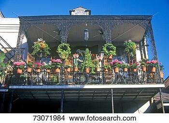 Stock Photo - 'balcony in the 
french quarter, 
new orleans, louisiana'. 
fotosearch - search 
stock photos, 
pictures, images, 
and photo clipart