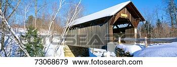 Stock Photograph - 'covered bridge, 
stowe, winter, 
vermont'. fotosearch 
- search stock 
photos, pictures, 
images, and photo 
clipart