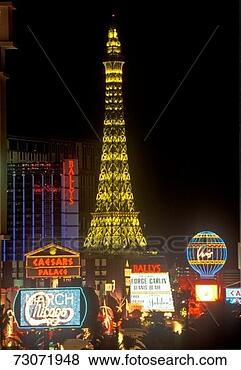 Stock Photo - 'eiffel tower 
replica at night, 
las vegas, nv'. 
fotosearch - search 
stock photos, 
pictures, images, 
and photo clipart