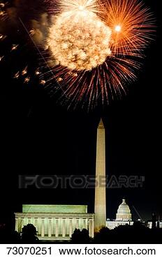 Stock Photography - 'fourth of july 
celebration with 
fireworks exploding 
over the lincoln. 
fotosearch - search 
stock photos, 
pictures, images, 
and photo clipart