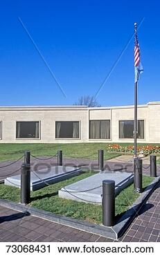 Stock Photography - 'grave site of 
president harry 
s truman, independence, 
mo'. fotosearch 
- search stock 
photos, pictures, 
images, and photo 
clipart