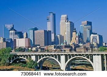 Stock Photography - 'morning view 
of minneapolis, 
mn skyline'. fotosearch 
- search stock 
photos, pictures, 
images, and photo 
clipart