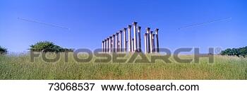 Picture - 'national capitol 
columns, national 
arboretum, washington 
dc'. fotosearch 
- search stock 
photos, pictures, 
images, and photo 
clipart