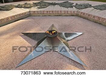 Stock Photo - 'a star representing 
the cuban revolution 
displayed in the 
museum of. fotosearch 
- search stock 
photos, pictures, 
images, and photo 
clipart