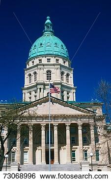 Stock Photo - 'state capitol 
of kansas, topeka'. 
fotosearch - search 
stock photos, 
pictures, images, 
and photo clipart