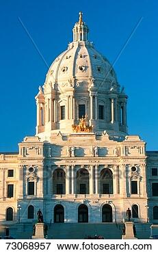 Picture - 'state capitol 
of minnesota, 
st paul'. fotosearch 
- search stock 
photos, pictures, 
images, and photo 
clipart