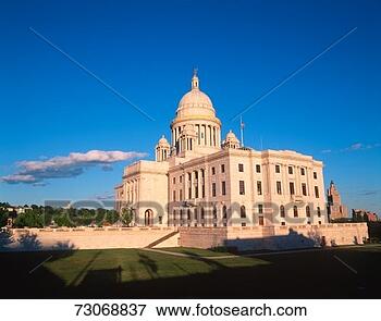 Picture - 'state capitol 
of rhode island, 
providence'. fotosearch 
- search stock 
photos, pictures, 
images, and photo 
clipart
