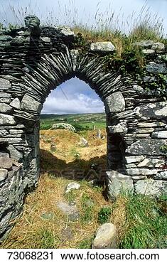 Stock Photography - 'stone archway 
in kilcatherine 
church in cork, 
ireland'. fotosearch 
- search stock 
photos, pictures, 
images, and photo 
clipart