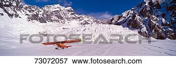 Picture - 'super cub piper 
bush airplane, 
 wrangell-st elias 
national part. 
fotosearch - search 
stock photos, 
pictures, images, 
and photo clipart