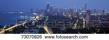 Stock Photo - this is the skyline 
with lake michigan 
and lake shore 
drive on the. 
fotosearch - search 
stock photos, 
pictures, images, 
and photo clipart