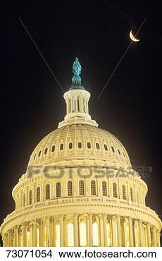 Stock Photo - 'united states 
capitol building 
dome with crescent 
moon,  washington. 
fotosearch - search 
stock photos, 
pictures, images, 
and photo clipart
