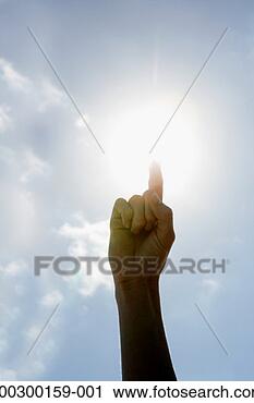 Sol, brilhar, atrás de, mulher, segurando, cima, dedo, close-up
Ampliar Foto Arquivo de Fotografia - sol, brilhar,
atrás de, mulher,
segurando, cima,
dedo, close-up.
fotosearch - busca
de fotos, imagens
e clipart