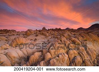 Stock Photography - usa, california, 
eastern sierra 
mountains, alabama 
hills, sunrise. 
fotosearch - search 
stock photos, 
pictures, images, 
and photo clipart