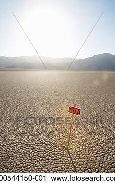Stock Photography - for sale sign 
in desert. fotosearch 
- search stock 
photos, pictures, 
images, and photo 
clipart