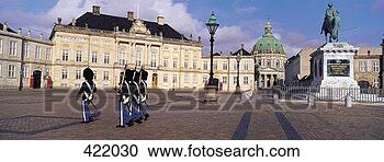 Stock Photography - changing of the 
amalienborg palace 
guard, copenhagen, 
denmark. fotosearch 
- search stock 
photos, pictures, 
images, and photo 
clipart