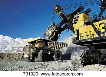 Stock Photography - copper mine, salt 
lake city, utah, 
usa. fotosearch 
- search stock 
photos, pictures, 
images, and photo 
clipart