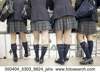 japanisch-maedchen-schule_~050404_5303_6624_jshs.jpg