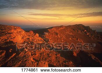 Stock Photography - rocky ridge and 
horizon. fotosearch 
- search stock 
photos, pictures, 
images, and photo 
clipart