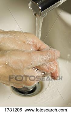 Le lavage des mains Lavage-mains_~1781206