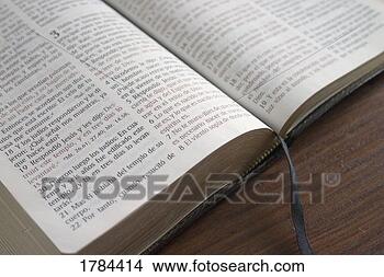 Stock Photo - spanish bible 
open to john 3:16. 
fotosearch - search 
stock photos, 
pictures, images, 
and photo clipart