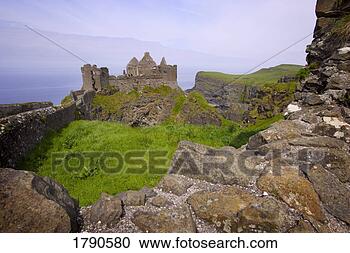Stock Photography - dunluce castle 
ruins. fotosearch 
- search stock 
photos, pictures, 
images, and photo 
clipart