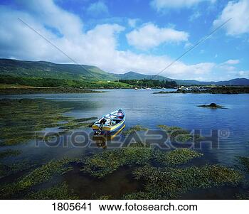 Stock Photography - co kerry, ring 
of kerry, near 
sneem, ireland. 
fotosearch - search 
stock photos, 
pictures, images, 
and photo clipart