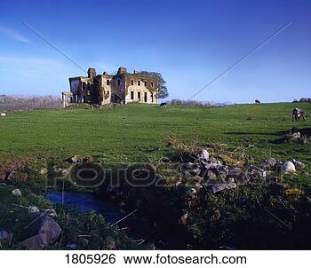 Stock Photo - co sligo, ruins 
of culleenamore 
house, near knocknarea, 
ireland. fotosearch 
- search stock 
photos, pictures, 
images, and photo 
clipart
