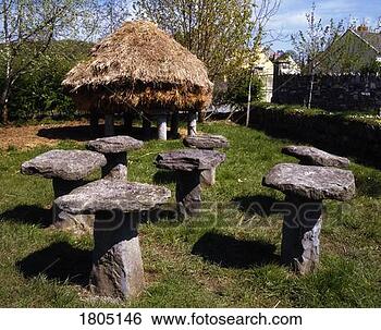 Stock Photo - traditional farming, 
haystacks, bunratty 
co limerick, ireland. 
fotosearch - search 
stock photos, 
pictures, images, 
and photo clipart