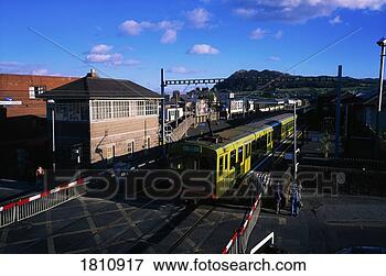 Picture - the dart railway, 
bray, co wicklow, 
ireland. fotosearch 
- search stock 
photos, pictures, 
images, and photo 
clipart