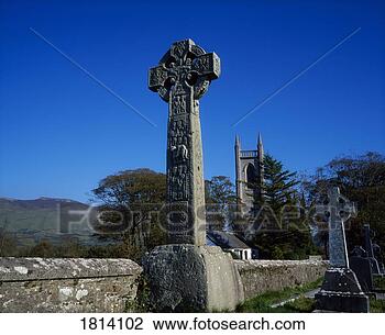 Stock Photo - high cross and 
drumcliffe church, 
co sligo, ireland. 
fotosearch - search 
stock photos, 
pictures, images, 
and photo clipart