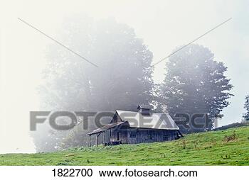 Stock Photography - house near peacham, 
vermont, usa. 
fotosearch - search 
stock photos, 
pictures, images, 
and photo clipart