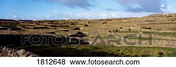 Stock Photo - stone walls at 
dun conor, inishmaan, 
aran islands, 
co galway, ireland. 
fotosearch - search 
stock photos, 
pictures, images, 
and photo clipart