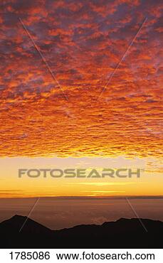 Stock Photo - hawaiian sky. 
fotosearch - search 
stock photos, 
pictures, images, 
and photo clipart