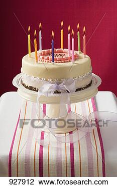 அழகிய கேக்  birthday cake  - Page 3 Birthday-cake-burning_~927912