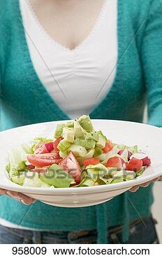 Hazır Fotoğraf - kadin, stok, tabak, 
salata. fotosearch 
- foto, resim, 
görüntü ve foto 
klipart ara