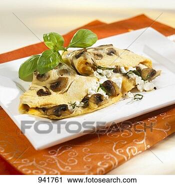 http://comps.fotosearch.com/comp/FDC/FDC004/cheese-mushroom-omelette_~941761.jpg