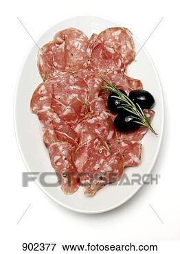 Resim - dilimli,  genoa, 
 salami,  siyah, 
 zeytinler. fotosearch 
- foto, resim, 
görüntü ve foto 
klipart ara