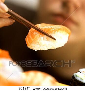 Hazır Fotoğraf - parça,  sushi, 
 yaradiliş,  tut, 
 çin yemek çubuklari. 
fotosearch - foto, 
resim, görüntü 
ve foto klipart 
ara