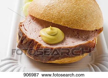 leberkaese-type-meatloaf_~906987.jpg