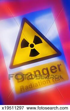 Picture - 'danger radiation 
risk' sign. fotosearch 
- search stock 
photos, pictures, 
images, and photo 
clipart