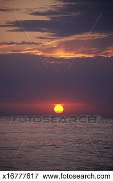 Picture - spain, andalucia, 
cadiz, sunset 
over ocean. fotosearch 
- search stock 
photos, pictures, 
images, and photo 
clipart