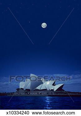 Stock Photography - australia, sydney, 
moonrise over 
opera house (digital 
composite). fotosearch 
- search stock 
photos, pictures, 
images, and photo 
clipart