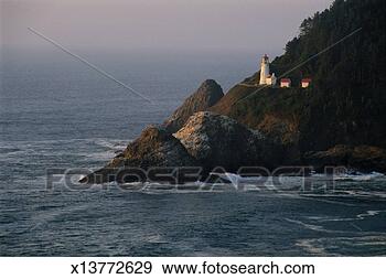 Stock Photograph - usa, oregon, heceta 
head lighthouse 
and pacific ocean. 
fotosearch - search 
stock photos, 
pictures, images, 
and photo clipart