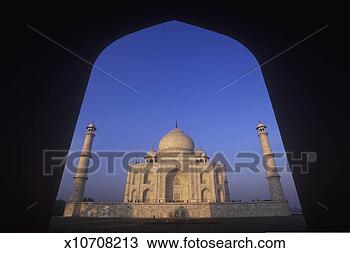Stock Photo - india, uttar pradesh, 
agra, taj mahal, 
view through arch. 
fotosearch - search 
stock photos, 
pictures, images, 
and photo clipart