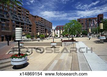 Stock Photo - canada, quebec, 
montreal, town 
square and financial 
district. fotosearch 
- search stock 
photos, pictures, 
images, and photo 
clipart