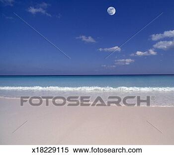 Stock Image - bahamas, harbour 
island, beach, 
dusk (digital 
composite). fotosearch 
- search stock 
photos, pictures, 
images, and photo 
clipart