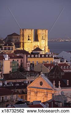 Stock Photo - portugal, lisbon, 
se cathedral and 
skyline, dusk. 
fotosearch - search 
stock photos, 
pictures, images, 
and photo clipart